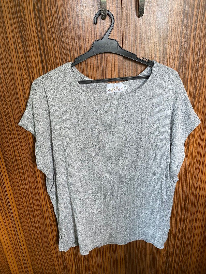 Breastfeeding Top (Category: Maternity wear) located in Marikina City. Submitted by alexq21 (Listing ID 1222064975, Image 2). Description: Buy all 3 for 500 Has a side access for breastfeeding Fits large to xl Rfs: no breastmilk.