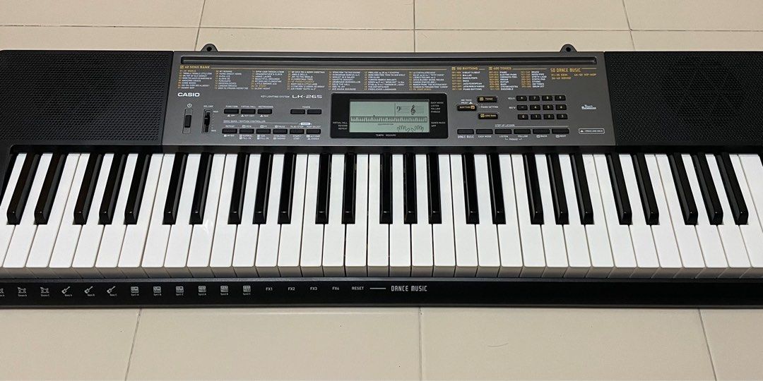 Casio Keyboard, Hobbies & Toys, Music & Media, Musical Instruments on Carousell