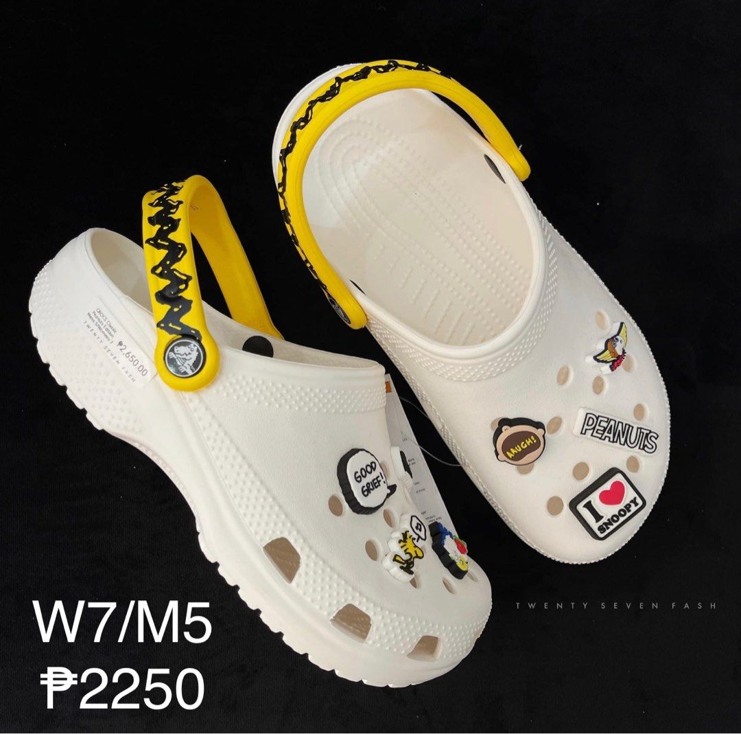 Crocs Peanuts Classic Clog W7/M5, Women's Fashion, Footwear, Slippers