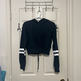 cropped hoodie (S)