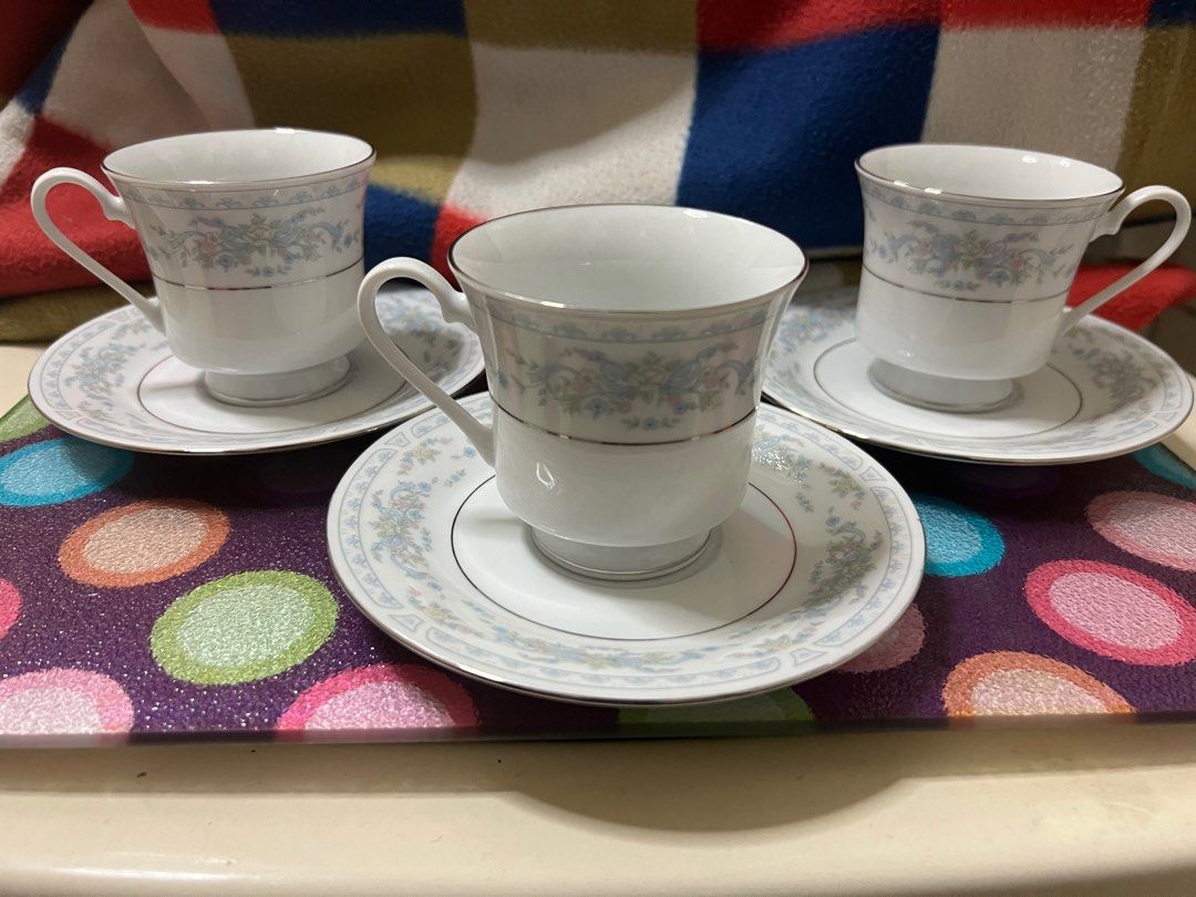 Crown Ming Fine China (Category: Coffee & Tea Tableware) located in Mandaluyong City. Submitted by samsami10 (Listing ID 1222095712, Image 1). Description: .