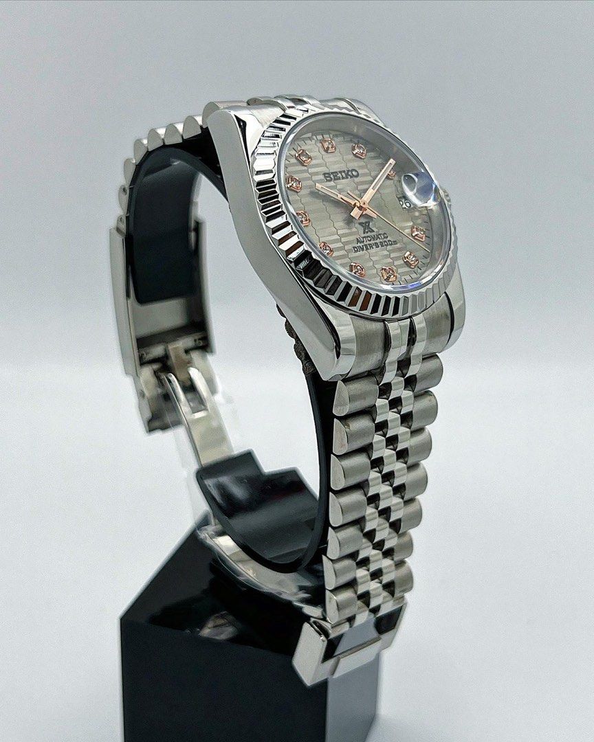Custom Seiko Mod Silver Grey Fluted Diamond DJ in 36mm, Men's Fashion,  Watches & Accessories, Watches on Carousell