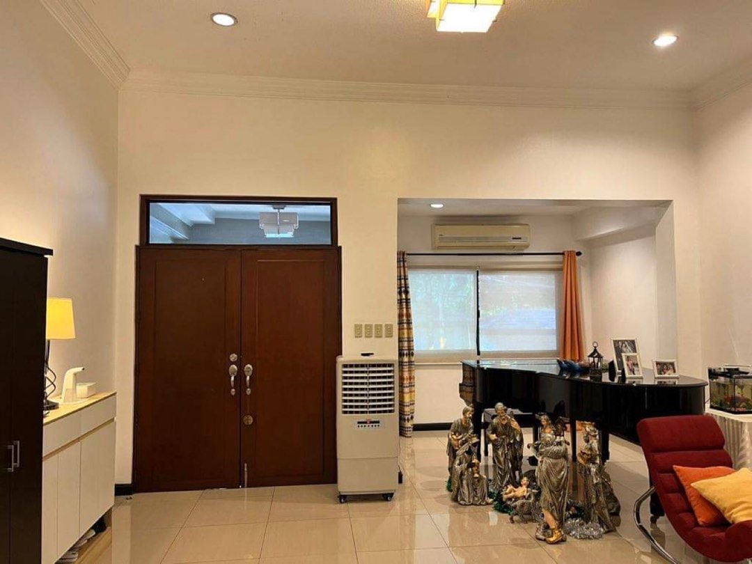 Dasmarinas Makati, Property, For Sale, House & Lot on Carousell