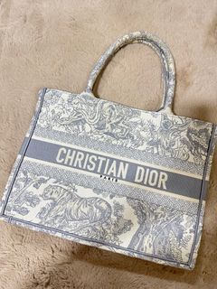 Small Dior Book Tote Ivory and Gray Toile de Jouy Embroidery (26.5 x 21 x  14 cm)