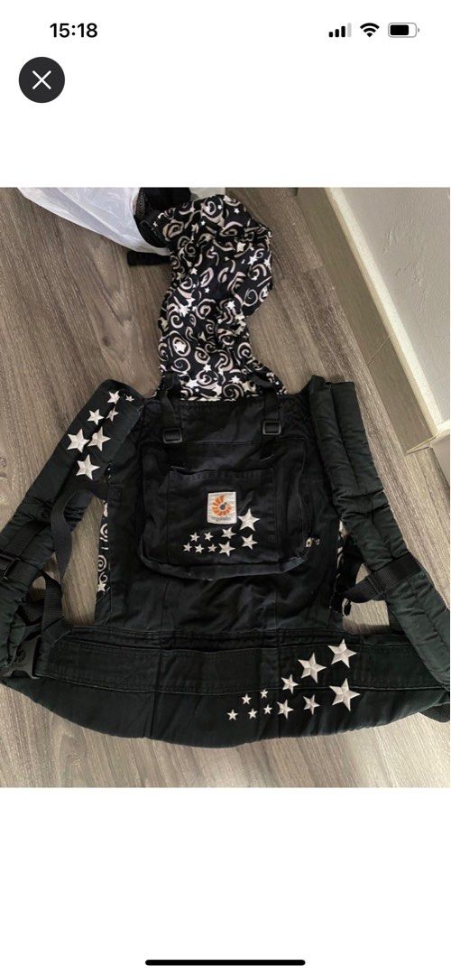 Ergobaby galaxy black hotsell