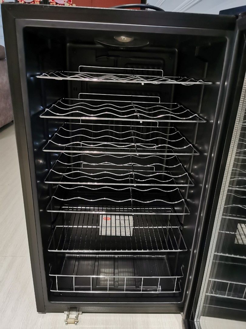 Europace Wine Chiller 33 bottles, TV & Home Appliances, Kitchen