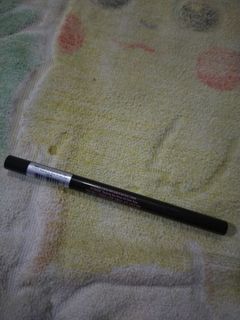 Eye brow pencil ✏️ dark grey  (bought the wrong col)