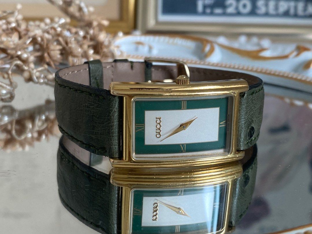 Gucci Vintage Rectangle Wrist Watch Square Classic For Men