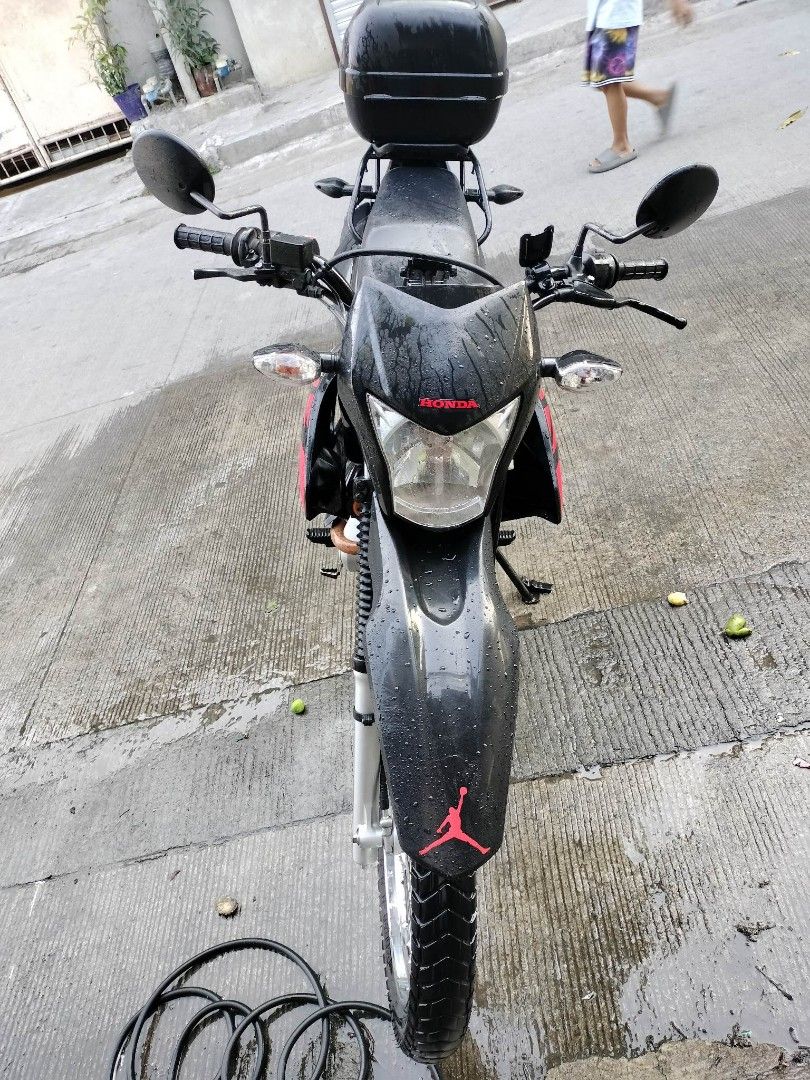 Honda XR 150 Black on Carousell