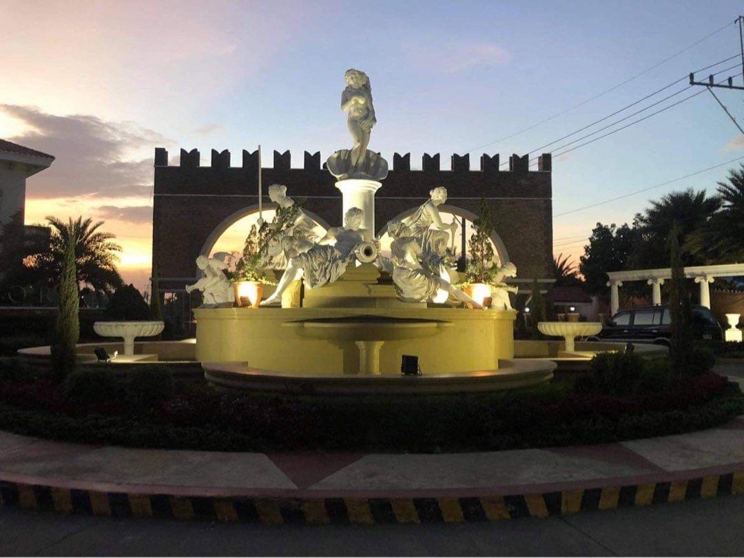 House in Suntrust Verona SilangSta Rosa Tagaytay Road, Property, For