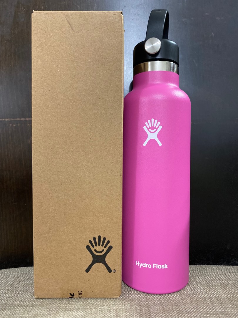 she's a beauty 💗 love the pink on this hydro (32oz) : r/Hydroflask