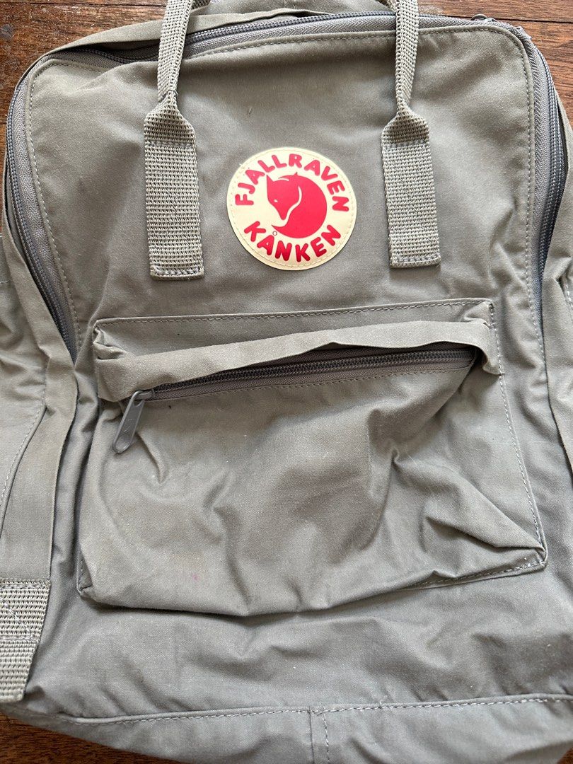 Kanken Backpack (Category: Backpacks) located in Las Pinas. Submitted by bbboyccc (Listing ID 1222109073, Image 2). Description: -well used -has discoloration on the logo but still looks good -can fit til 15” laptop.