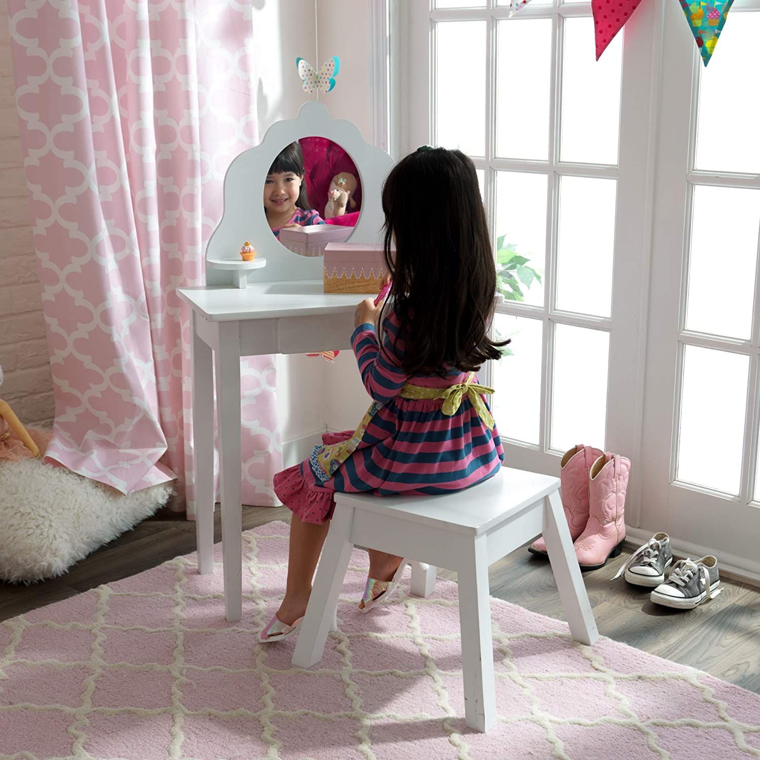 Kidkraft outlet bedroom furniture