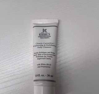 Kiehls Clearly Corrective Cleanser Scrub 30ml