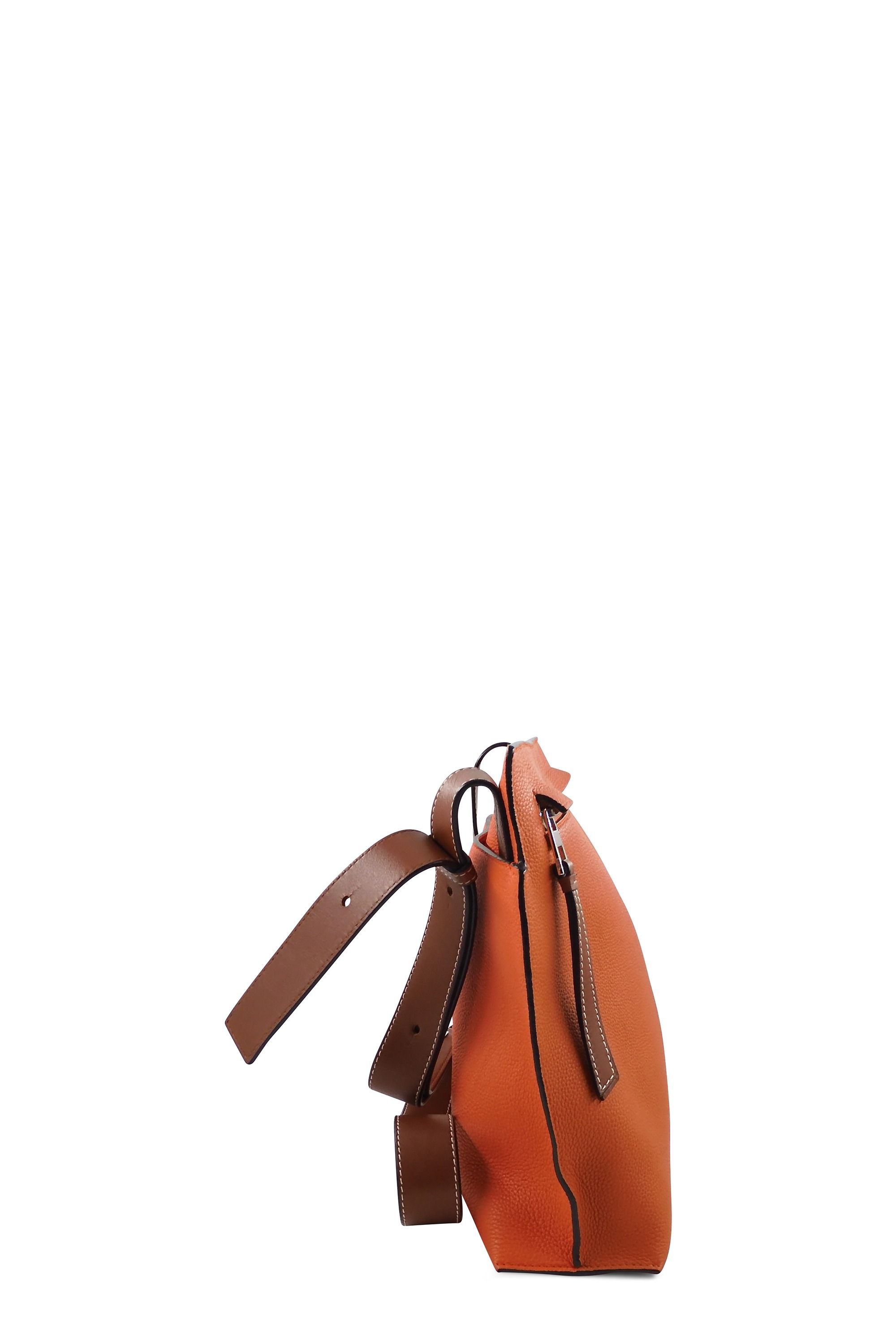 Loewe t new arrivals messenger bag