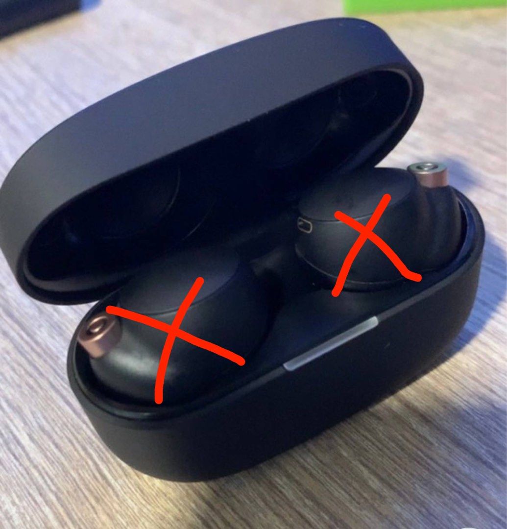 Lost discount sony earbud