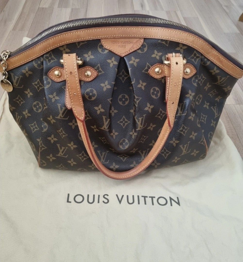 Louis Vuitton victoire bag in red, Luxury, Bags & Wallets on Carousell