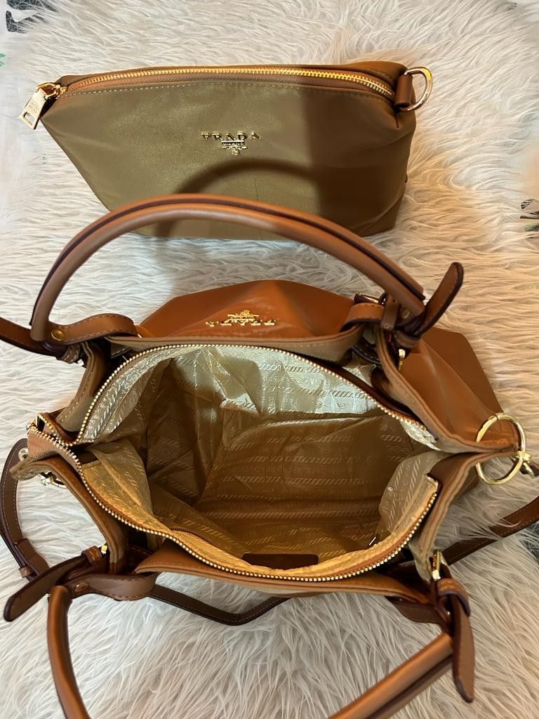 Luxury PRADA bags paling elegan dan cantik maksimal on Carousell