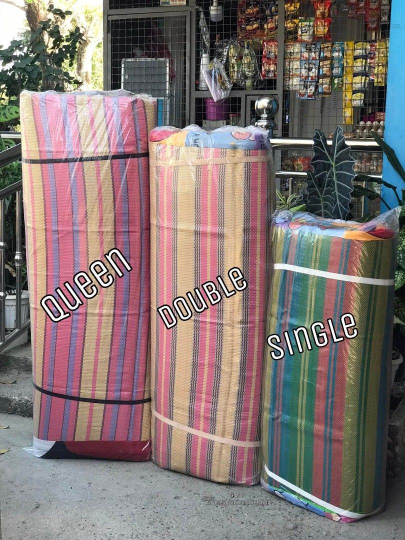 Matress banig with foam (Category: Bed Frames & Mattresses) located in Manila. Submitted by minidivisoria (Listing ID 1222061316, Image 3). Description: MATTRESS BANIG W/FOAM❤️ 📍LIGHT WEIGHT 📍ORDINARY FOAM ✅ Thickness 1 to 1.5 inches 🛌IDEAL KAPAG MAY BISITA SA BAHAY, COMFY NA PWDE HIGAAN 🥰 🛌SUPER EASY DALHIN KAHIT SAAN DAHIL FOLDABLE SYA 🛌DI MAINIT SA KATAWAN Assorted Design Single 530 Double 630 Queen 730 Family 800.