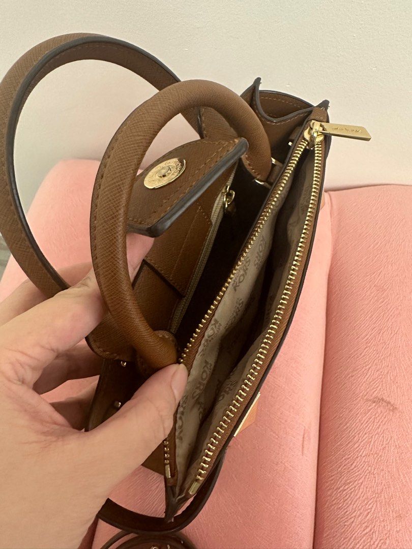 LAYAWAY Michael Kors Karla Bag, Luxury, Bags & Wallets on Carousell