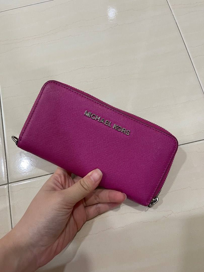 Michael Kors Wallet (Hot Pink), Men's Fashion, Watches & Accessories,  Wallets & Card Holders on Carousell