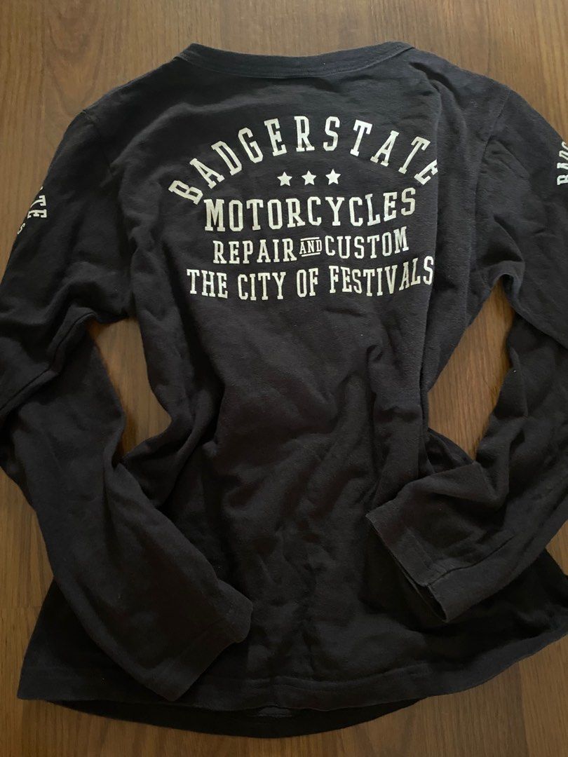 milwaukee y2k/Acubi shirt, Women's Fashion, Tops, Shirts on Carousell