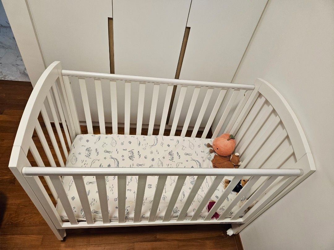 Mothercare ashworth dropside cot top