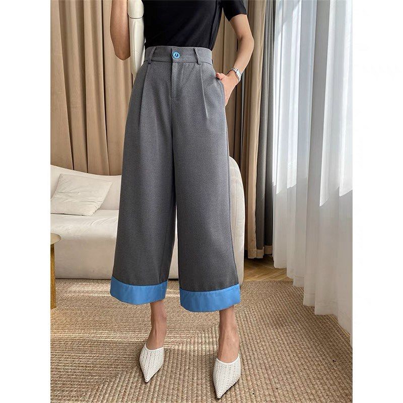 Nana Contrast Cuffs Wide Leg Pants (Category: Other Bottoms) located in Singapore. Submitted by mommystote (Listing ID 1222233636, Image 2). Description: ✨Nana Contrast Cuffs Wide Leg 3/4 Pants ✨ Preorder• arrives in about two weeks Sizing Waist ➕hips➕thigh ➕length S:62,94,64,86 M:66,98,66,89 L:70,102,68,90 Smart and stylish wide leg pants . Comes with contrasting tone on the cuffs that instantly accentuate the pants . Wide leg design that gives 