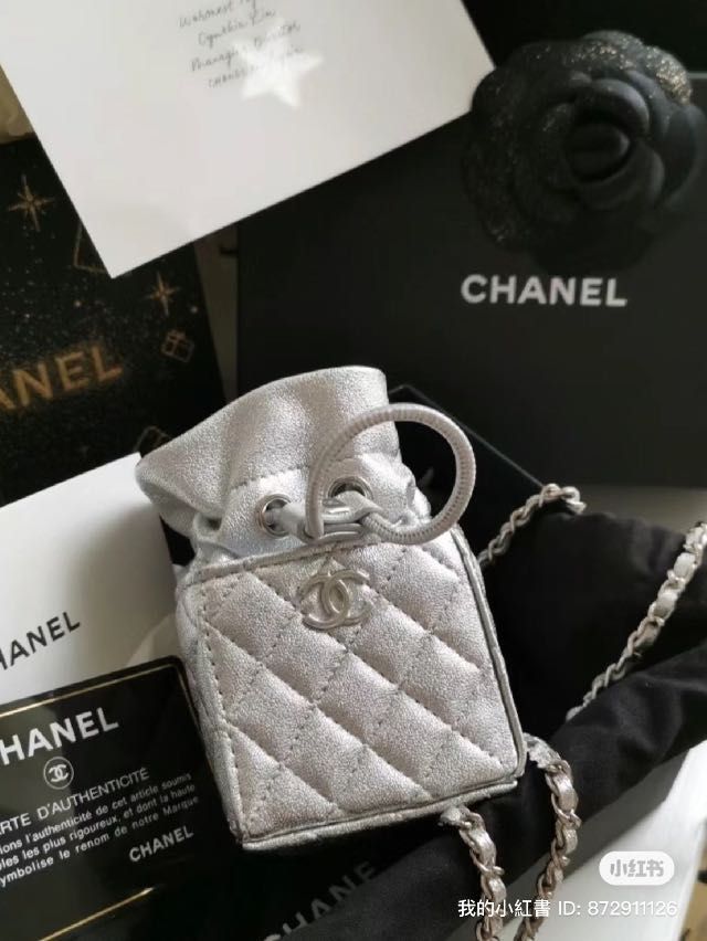Chanel VIP Gift Tote Bag, Luxury, Bags & Wallets on Carousell