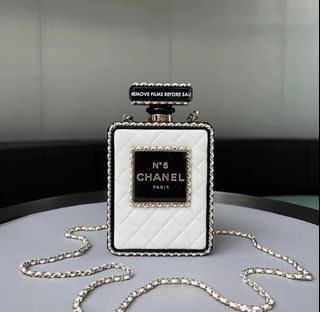 New Chanel Perfume Bottle Minaudière Lambskin / Plexiglass White / Lghw