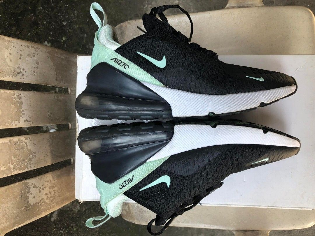 NIKE AIR MAX 270 sz 7 Women s Fashion Footwear Sneakers on
