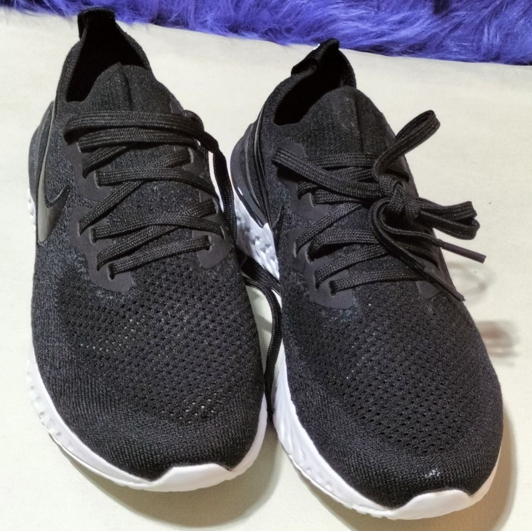 nike react element black and white