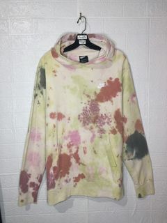 NIKE TIE-DYE HOODIE