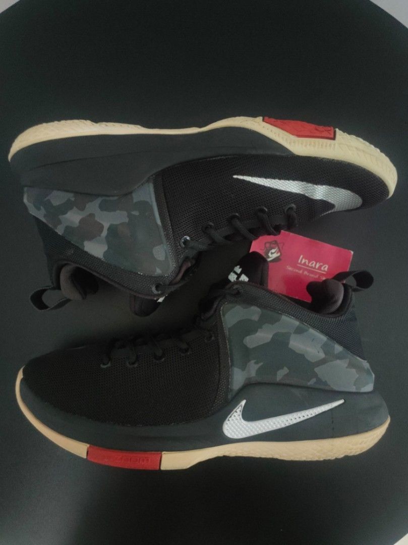 Nike Zoom Witness EP Lebron James Black Red, Fesyen Pria, Sepatu , Sneakers  di Carousell