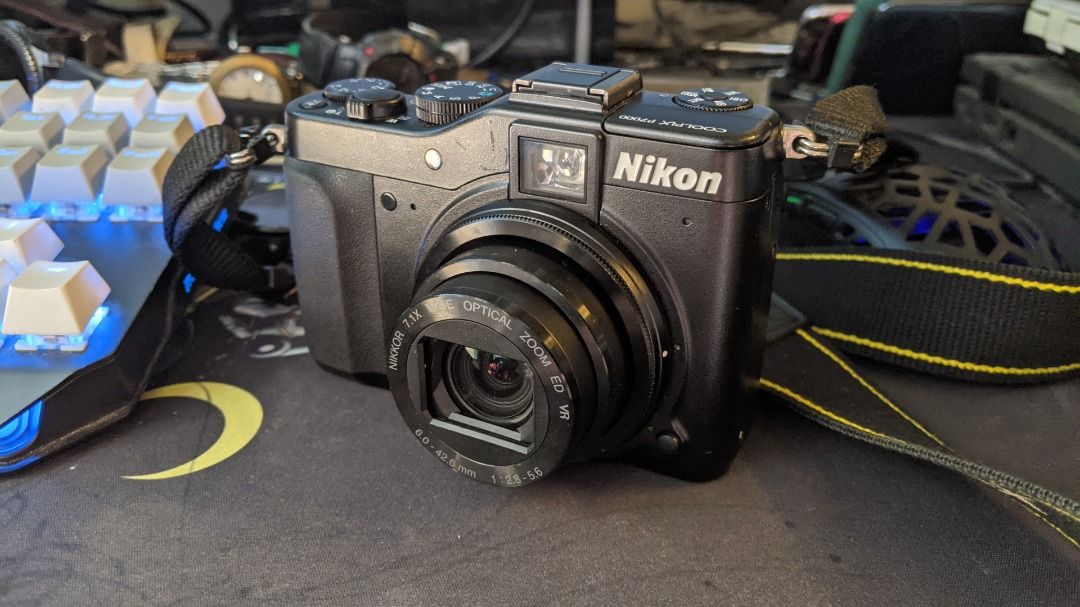 Nikon Coolpix P7000 Photography Cameras on Carousell