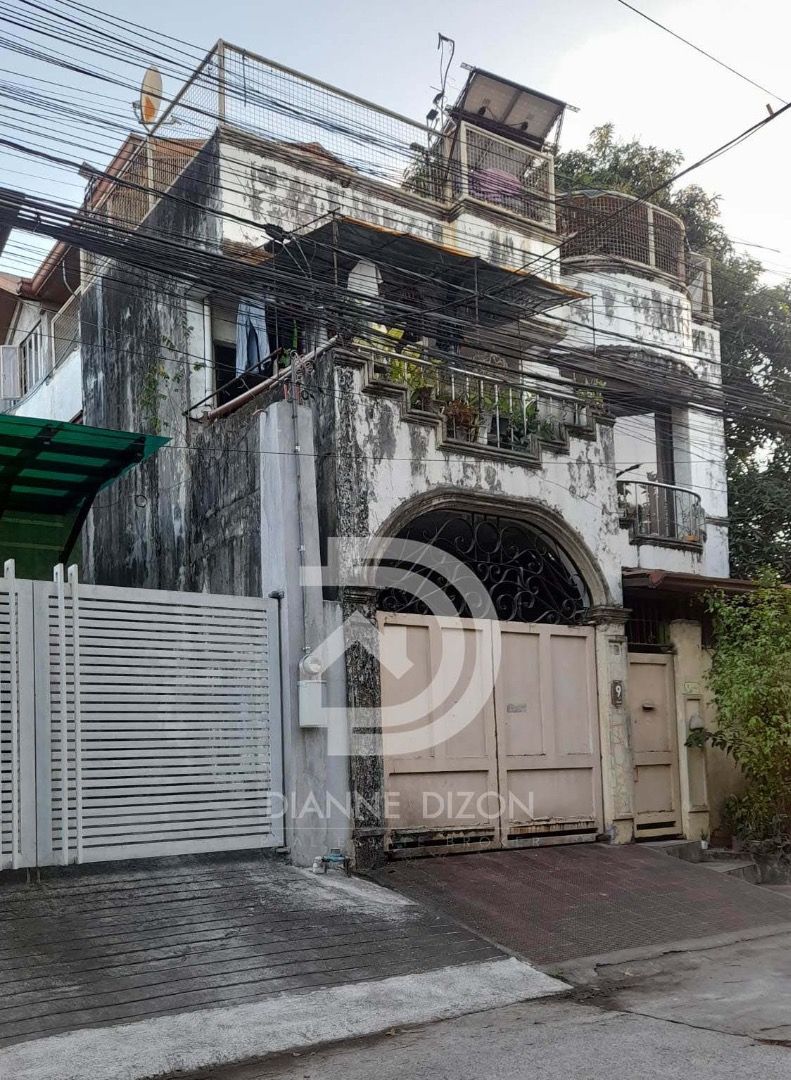 Old 3 Storey House for Sale in Village East Cainta Rizal, Property, For