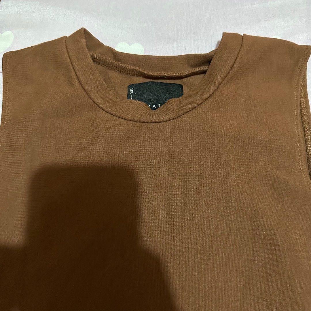 Patton Studio Sleevess Bodysuit (Wood Color) (Category: Sleeveless) located in Quezon City. Submitted by jvp95 (Listing ID 1222189064, Image 2). Description: Worn twice Bought for P3650.