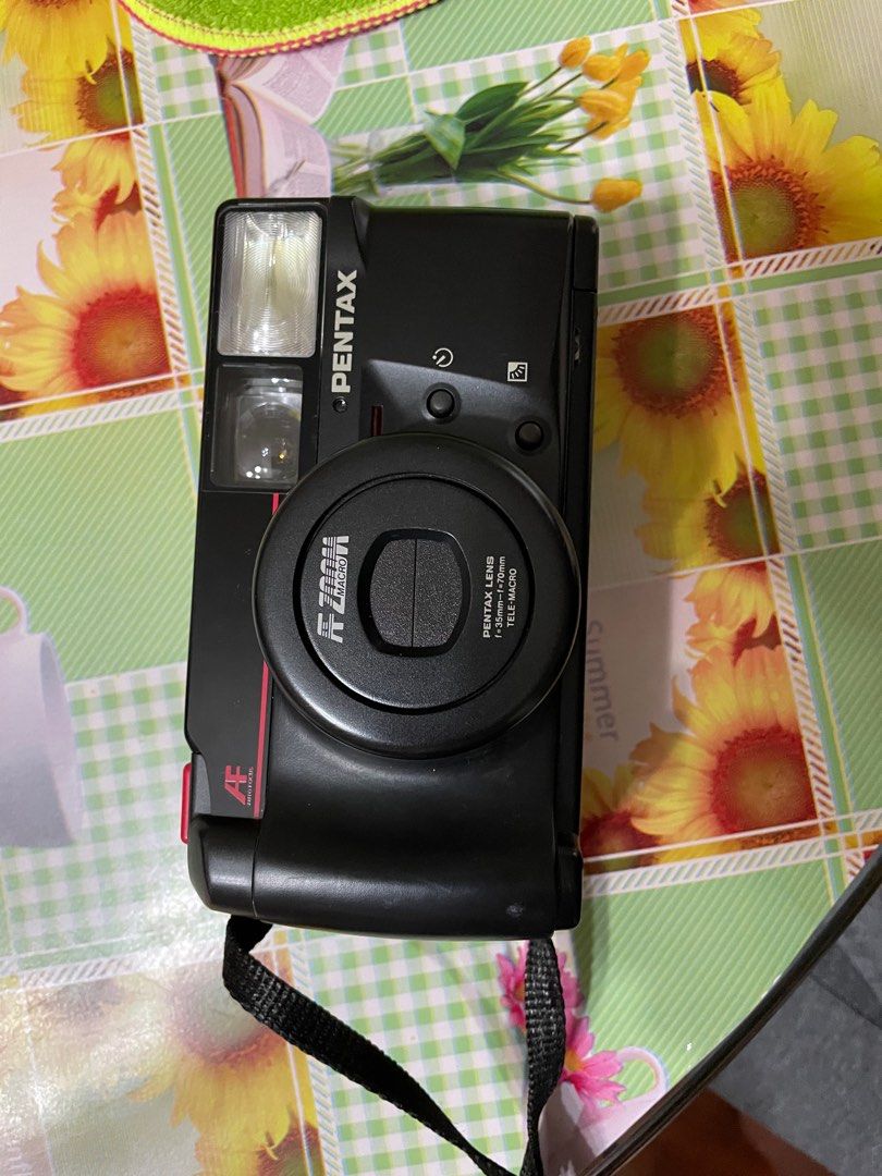 Appareil photo Pentax Zoom-70 (IQZoom) 35 mm avec étui (série 6007504) – New Wave Pool