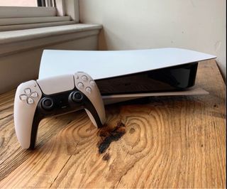 Ps5 and controller