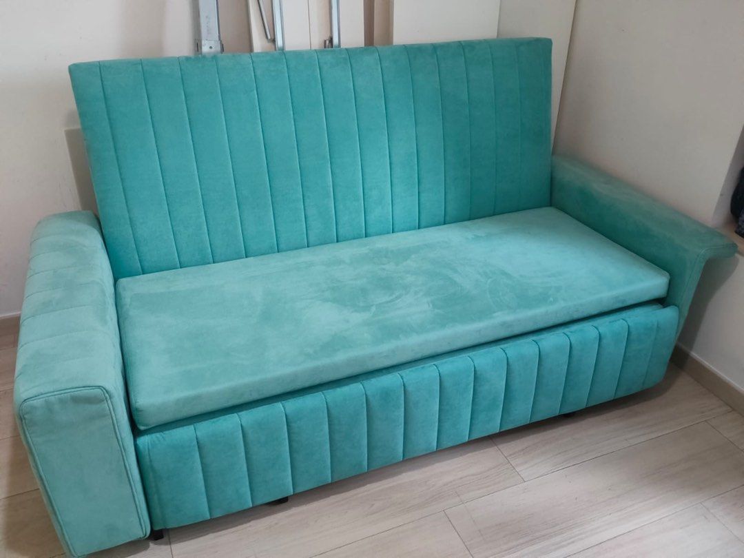Pull out sofa bed, 傢俬＆家居, 傢俬, 梳化 Carousell
