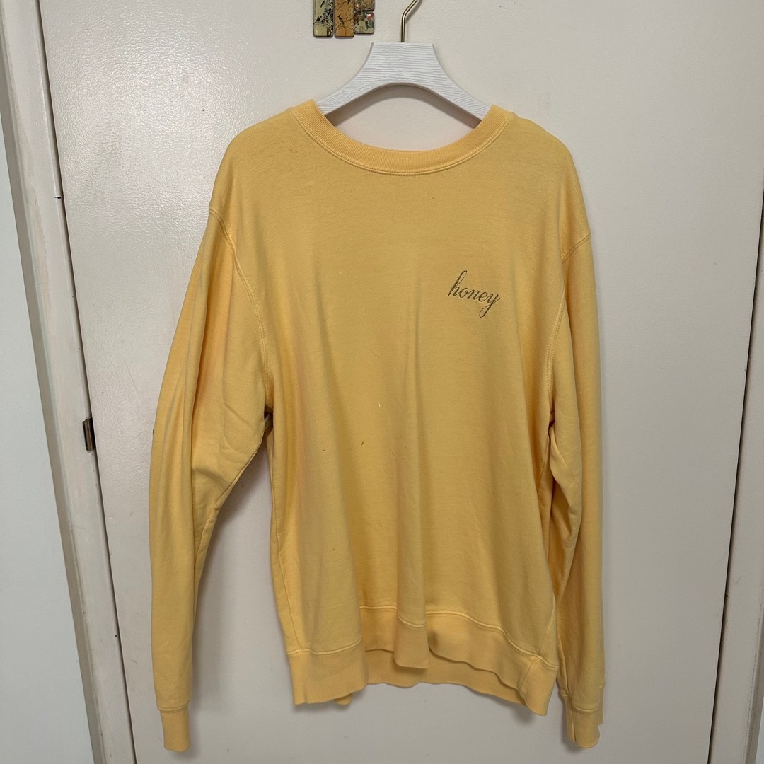 Brandy melville hot sale honey hoodie