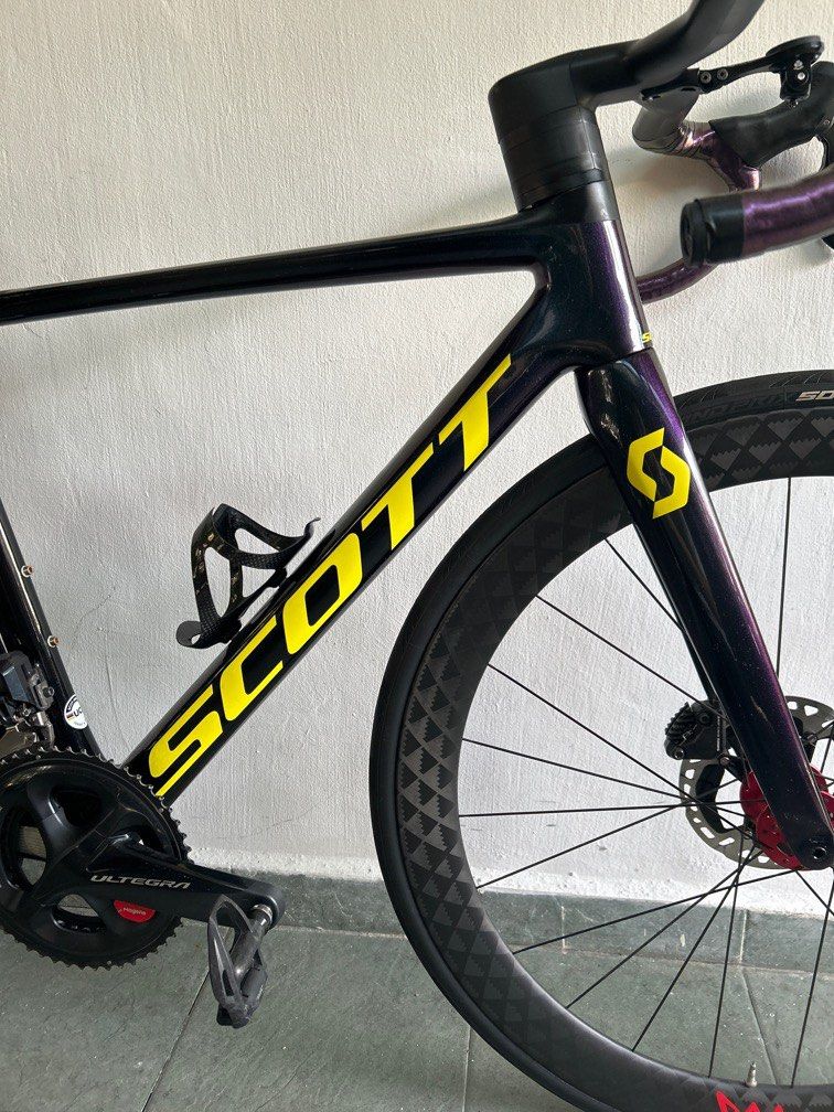 Scott Addict RC PRO DI2 Sports Equipment Bicycles Parts Bicycles on Carousell
