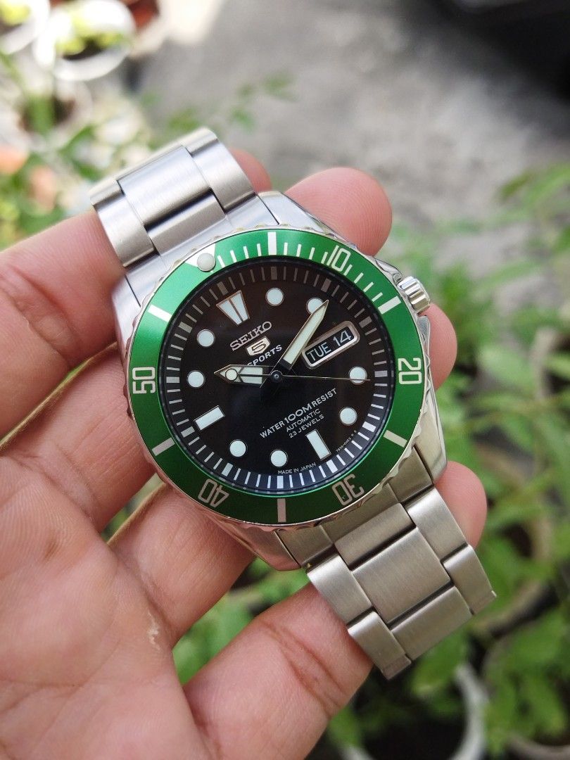 Seiko sea urchin green bezel top