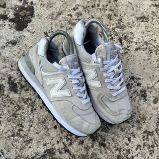 Sepatu new balance 574 Grey second preloved original
