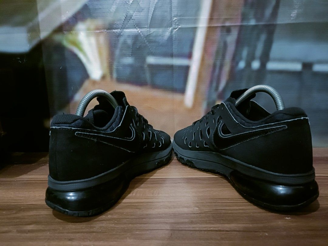 Sepatu Nike air trainer 180 black Fesyen Pria Sepatu Sneakers