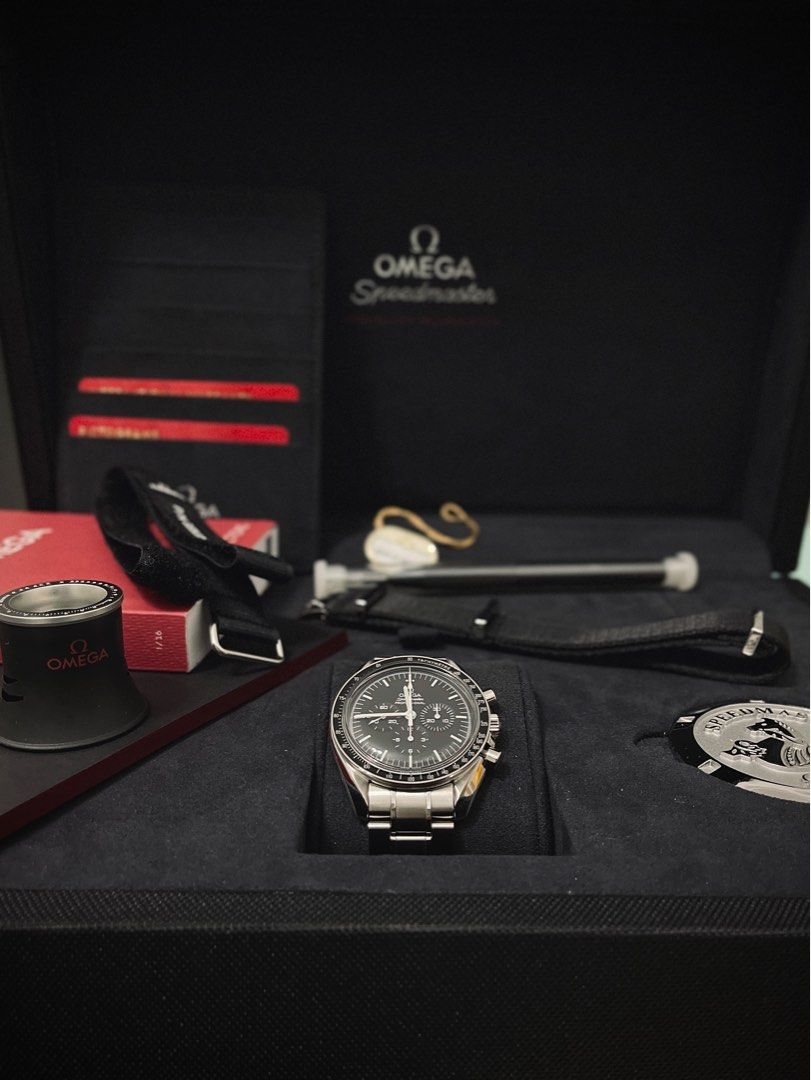 Speedmaster Professional Moonwatch discontinued Luxury Watches on Carousell