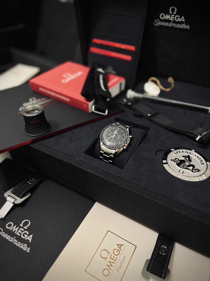 Moonwatch discontinued outlet