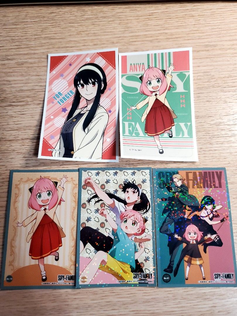 spy x family 貼紙, 興趣及遊戲, 玩具& 遊戲類- Carousell