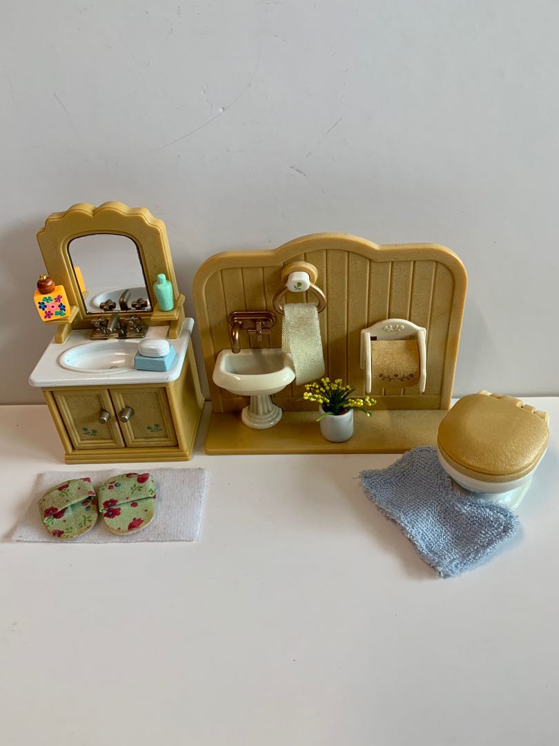 Sylvanian Bathroom Set, Hobbies & Toys, Toys & Games on Carousell