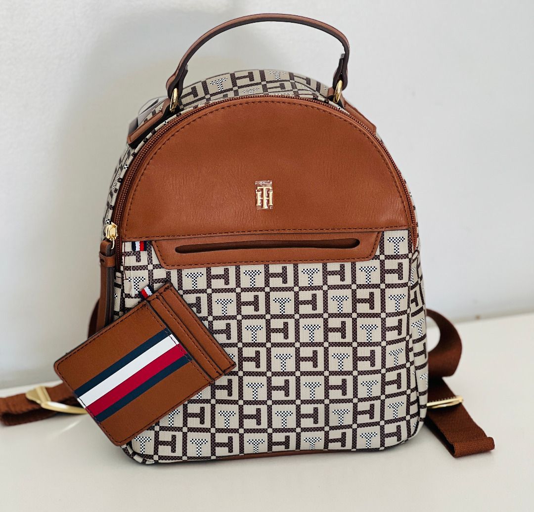 Brown tommy 2025 hilfiger backpack